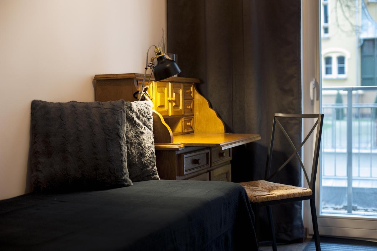 Very Berry - Orzeszkowej 10 - Mtp Apartment, Parking, Balcony, Check In 24H Poznan Luaran gambar