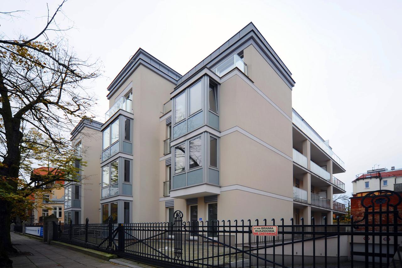 Very Berry - Orzeszkowej 10 - Mtp Apartment, Parking, Balcony, Check In 24H Poznan Luaran gambar