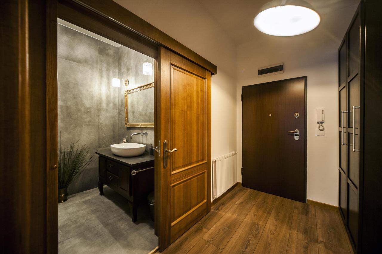 Very Berry - Orzeszkowej 10 - Mtp Apartment, Parking, Balcony, Check In 24H Poznan Luaran gambar
