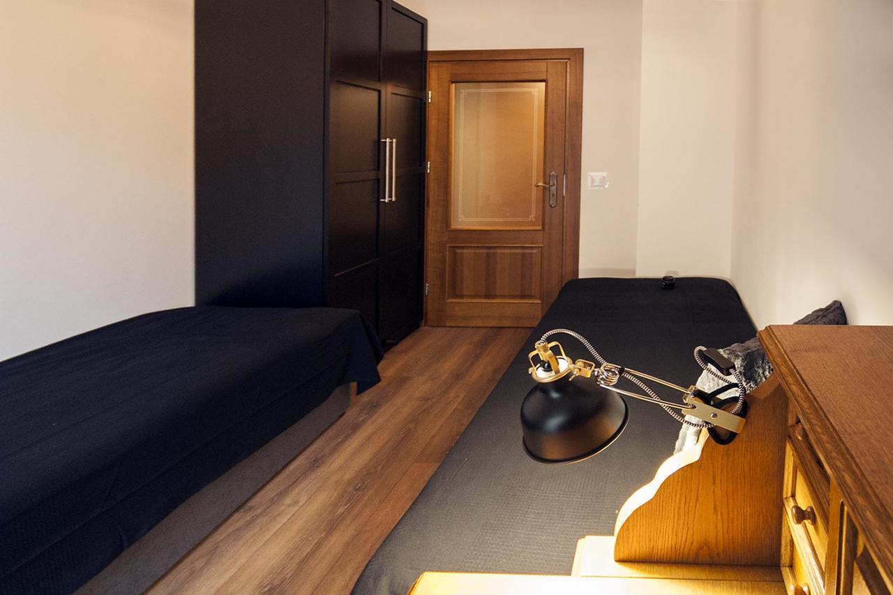 Very Berry - Orzeszkowej 10 - Mtp Apartment, Parking, Balcony, Check In 24H Poznan Luaran gambar